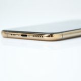 �����ʡ������Хåƥ꡼87���docomo SIM�ե꡼ iPhone XS 256GB �������