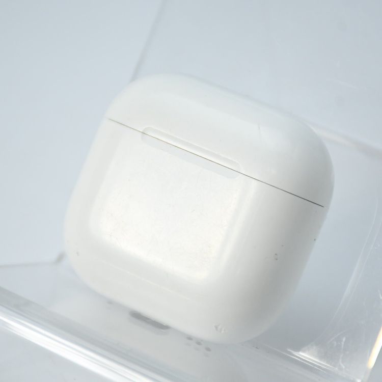 AirPods ��4���� A3055 �����ƥ��֥Υ�������󥻥�����