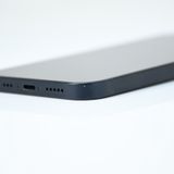 ưġ100 %docomo SIMե꡼ iPhone13 128GB ߥåɥʥ