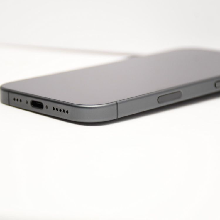 �����ʡ���°�ʴ����������Хåƥ꡼98����ݾ�ͭ���SIM�ե꡼ iPhone17 256GB