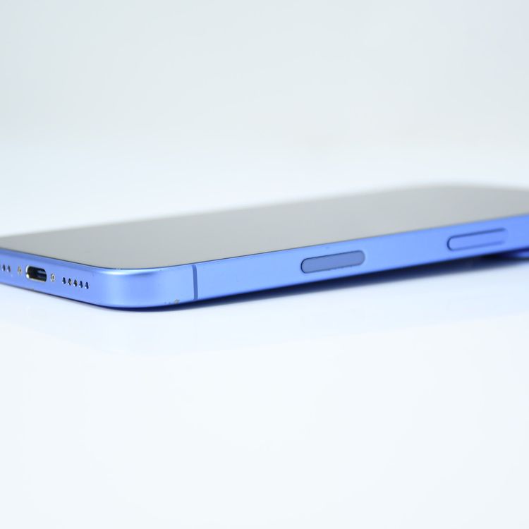 �ڽ����Хåƥ꡼93���SIM�ե꡼ iPhone16 128GB ����ȥ�ޥ��