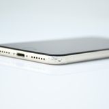 ڱվʡưġ100 %docomo SIMե꡼ iPhoneSE 裳 64GB