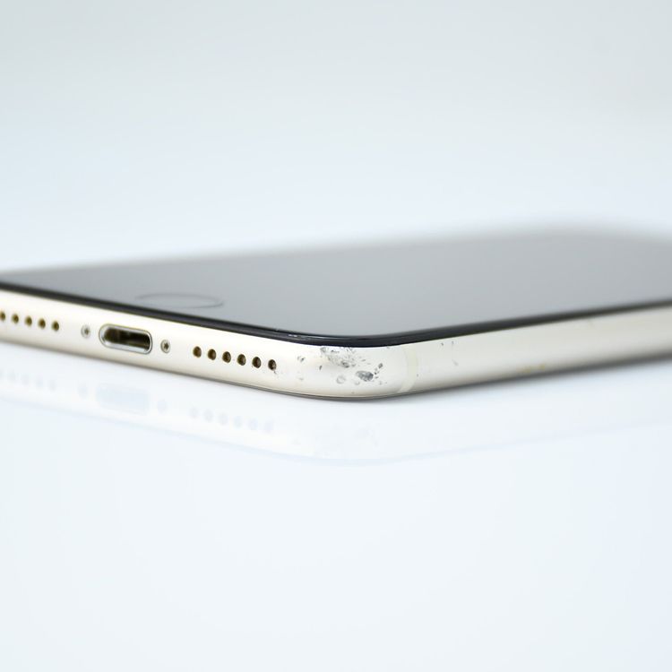 ڱվʡưġ100 %docomo SIMե꡼ iPhoneSE 裳 64GB