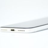 �ڱվ����ʡ������Хåƥ꡼89���SIM�ե꡼ iPhone SE �裲���� 64GB �ۥ磻��