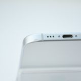 ڽХåƥ꡼100Ų9SIMե꡼ iPhone15 128GB ֥롼