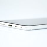 �����ʡ�docomo SIM�ե꡼ iPhone SE �裲���� 64GB �ۥ磻��