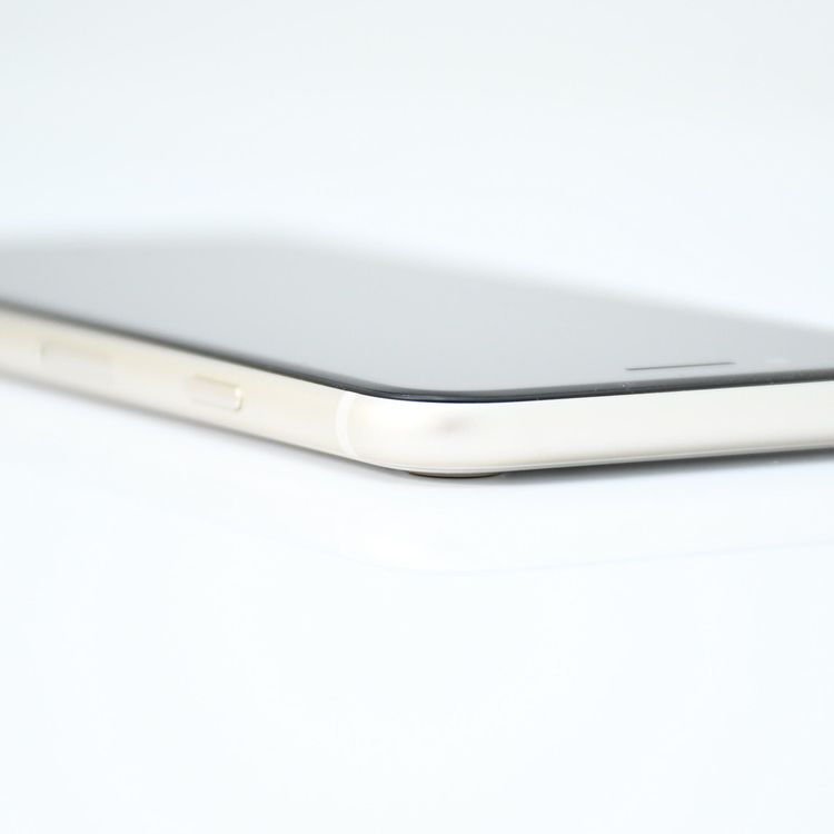 �����ʡ������Хåƥ꡼82���SIM�ե꡼ iPhoneSE �裳���� 64GB �������饤��
