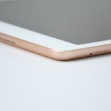 �ڥХåƥ꡼��������90���SIM�ե꡼ iPad ��7���� 32GB �������