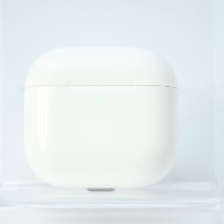 ��Apple�ݾڡ� AirPods 4 �����ƥ��֥Υ�������󥻥������� A3050