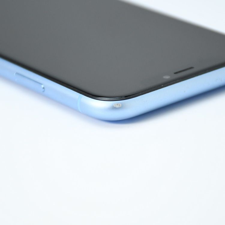 �ڽ����Хåƥ꡼81���SIM�ե꡼ iPhone XR 64GB �֥롼