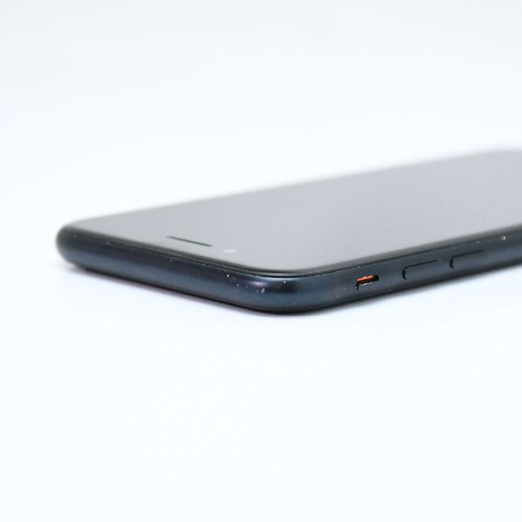 ưġ100 % docomo SIMե꡼ iPhoneSE 裳 64GB