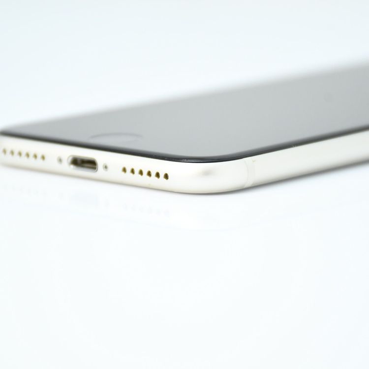 �����ʡ������Хåƥ꡼81%��docomo SIM�ե꡼ iPhoneSE �裳���� 64GB