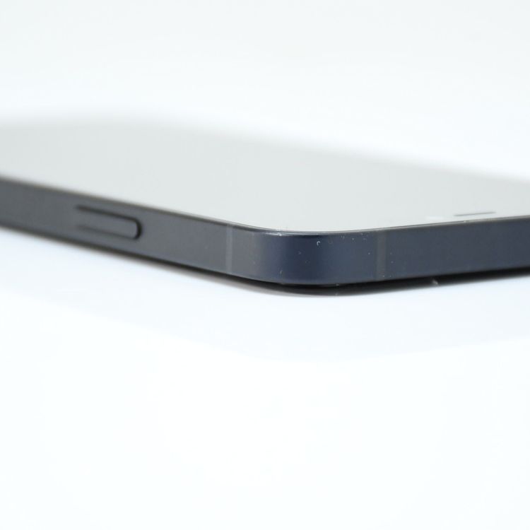 �ڱվ����ʡ������Хåƥ꡼��������80�����°�ʴ�����SIM�ե꡼ iPhone12 64GB