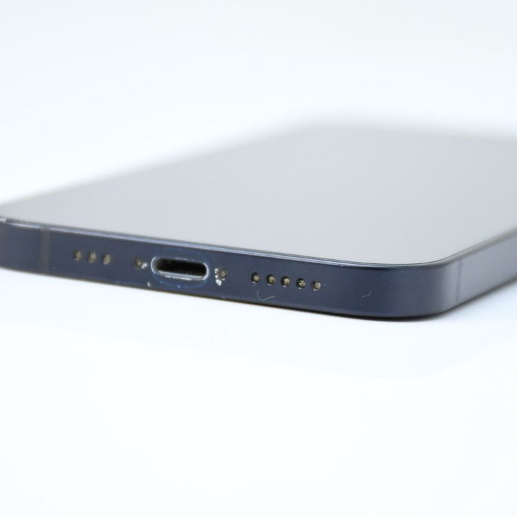 �ڱվ����ʡ�docommo SIM�ե꡼ iPhone 12 64GB �֥�å�