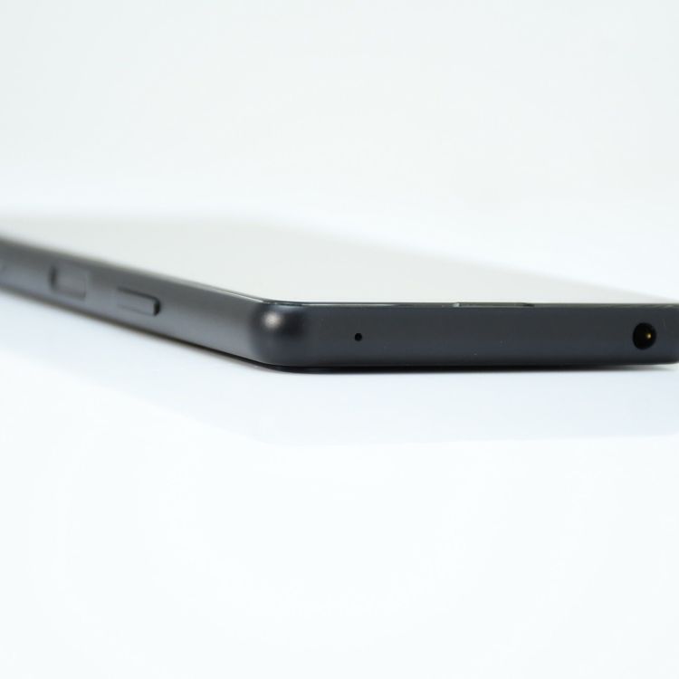 �ڿ���Ʊ�͡�SIM�ե꡼ docomo Xperia 10 III SO-52B �֥�å�