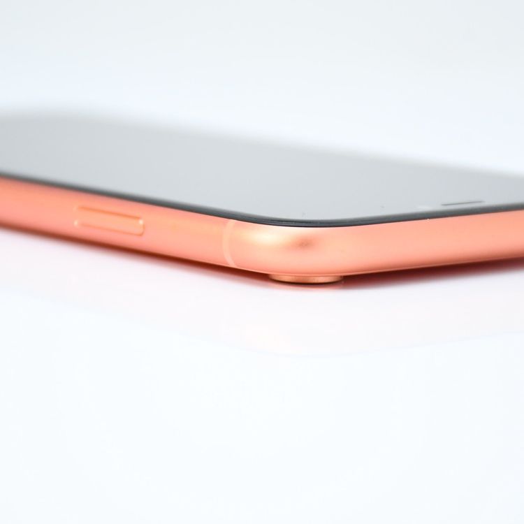 �����ʡ������Хåƥ꡼89���au SIM�ե꡼ iPhone XR 64GB �������