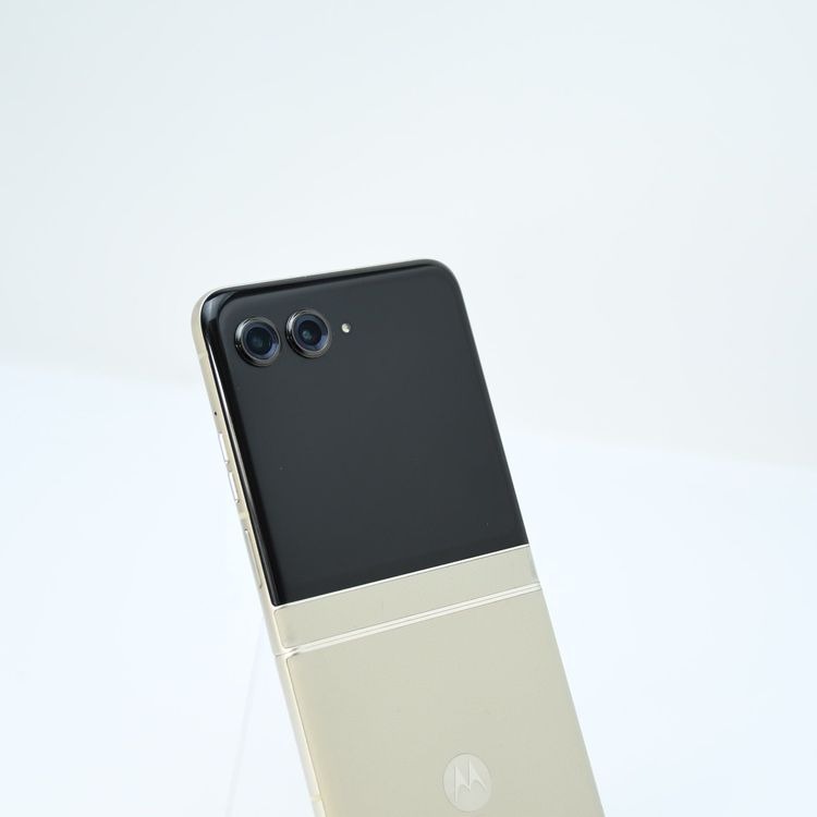 SIM�ե꡼ Softbank motorola razr 50s 256GB ����ɥ��꡼��