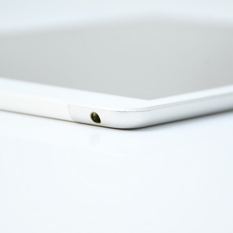 ڱվʡ80SIMե꡼ iPad 8 Wi-Fi+Cellular 32GB