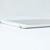 �ڥХåƥ꡼��������92���SIM�ե꡼iPad ��7���� 32GB ����С�