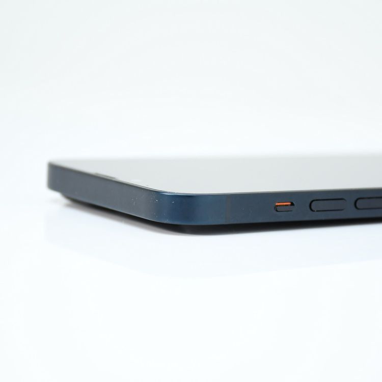 ����°�ʴ������վ����ʡ�SIM�ե꡼ iPhone13 256GB �ߥåɥʥ���