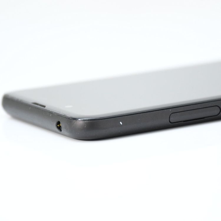 ��������������ɹ���docomo SIM�ե꡼ AQUOS sense SH-01K �֥�å�