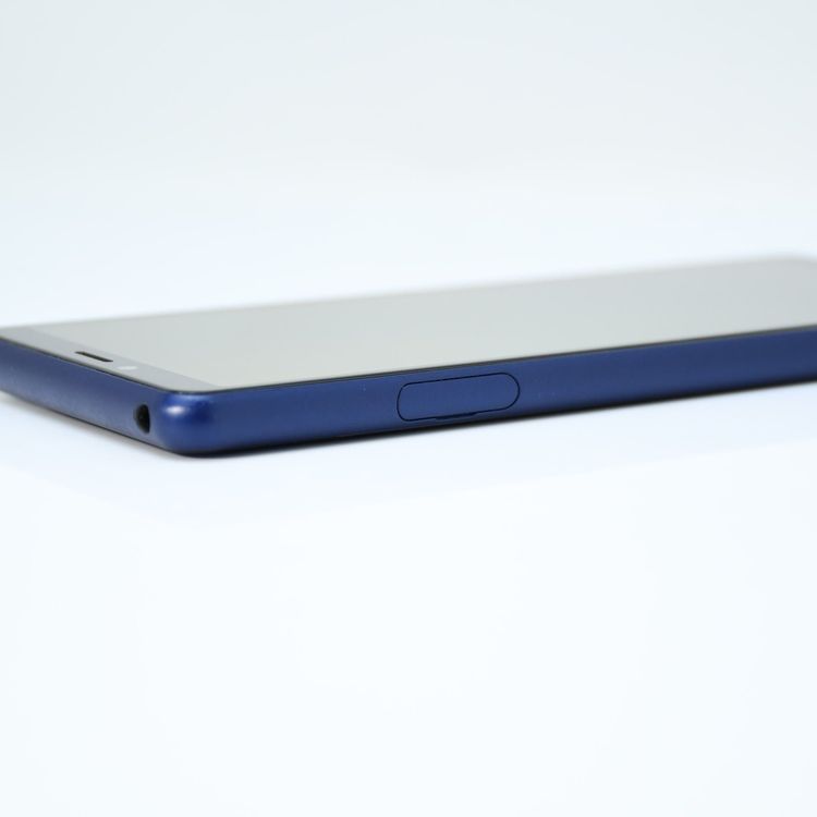 �ڱվ����ʡ������ɹ���SIM�ե꡼ Y!mobile Xperia 10 II A001SO �֥롼