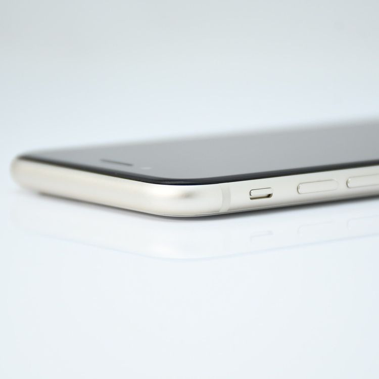ʡưġ100 % SIMե꡼ iPhoneSE 裳 64GB 饤