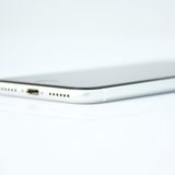 ��ư��ġ�����100 %�����ʡ�docomo SIM�ե꡼ iPhone SE�裲���� 128GB