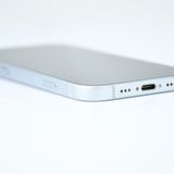 �ڽ����Хåƥ꡼82���docomo SIM�ե꡼ iPhone15 256GB �֥롼