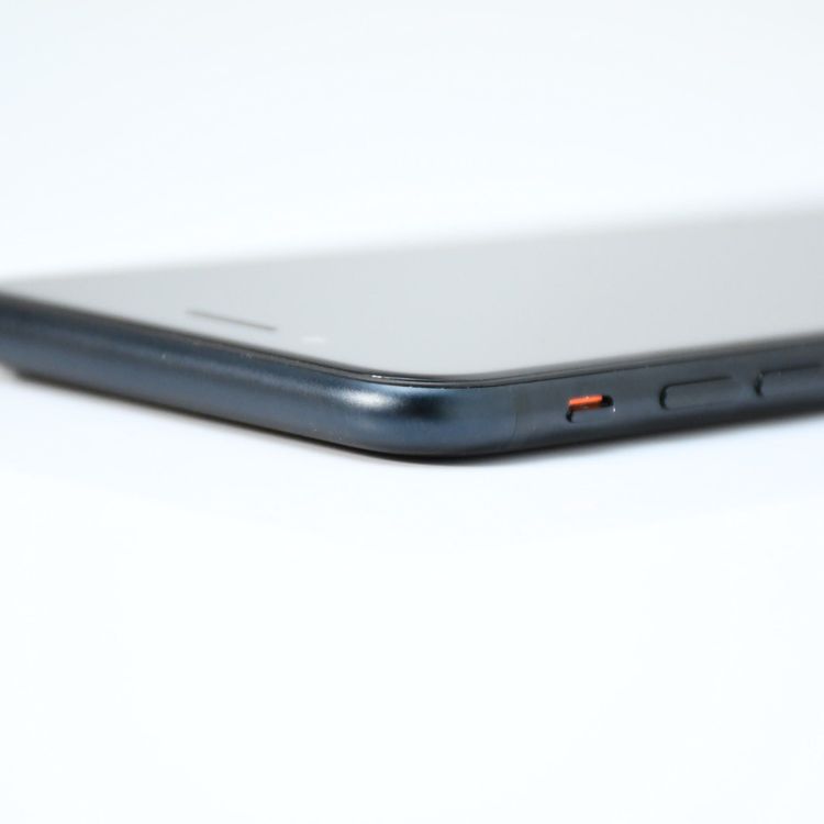 ��ư��ġ�����100 %��SIM�ե꡼iPhone SE �裳���� 64GB �ߥåɥʥ���