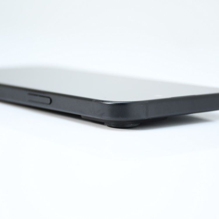 �ڽ����Хåƥ꡼87���SIM�ե꡼ iPhone15 256GB �֥�å�