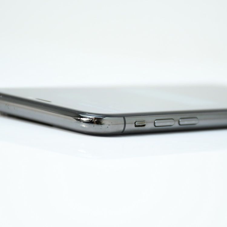 �ڱվ����ʡ������Хåƥ꡼84���SIM�ե꡼ iPhone XS 256GB ���ڡ������쥤