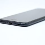 ưġ100 % SIMե꡼ iPhoneSE 裳 64GB ߥåɥʥ