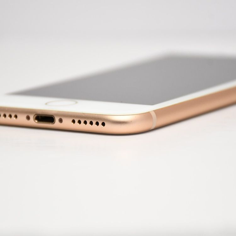 �����ʡ�SIM�ե꡼ iPhone 8 64GB �������