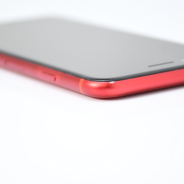 �ڱվ����ʡ�SIM�ե꡼ iPhone SE �裲���� 128GB ��å�