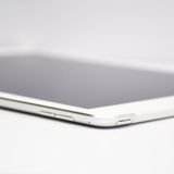 �ڱվ����ʡ�docomo iPad Air2 16GB ����С�