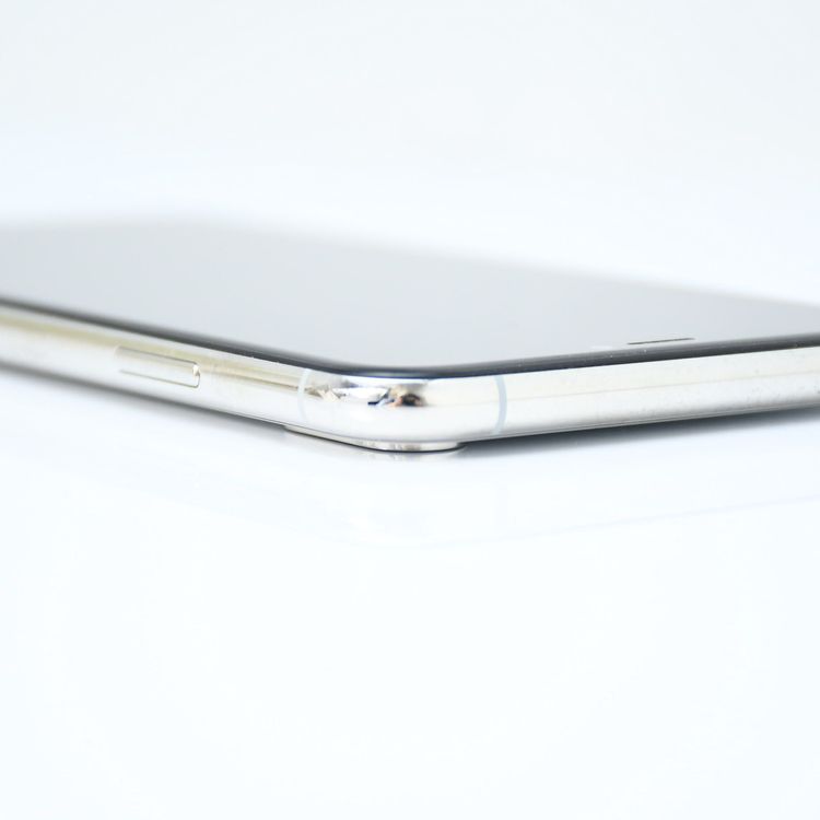 �ڱվ����ʡ�ư��ġ�����100 %��SIM�ե꡼ iPhone XS Max 256GB ����С�