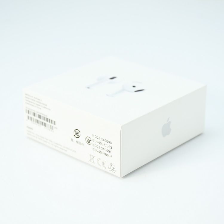 �ڿ���̤������Apple�ݾ�ͭ���AirPods 4 MXP63J/A A3050