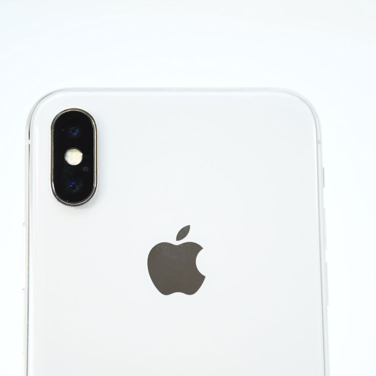 ��ư���ǽ������100����վ����ʡ�SIM�ե꡼ iPhone X 64GB ����С�