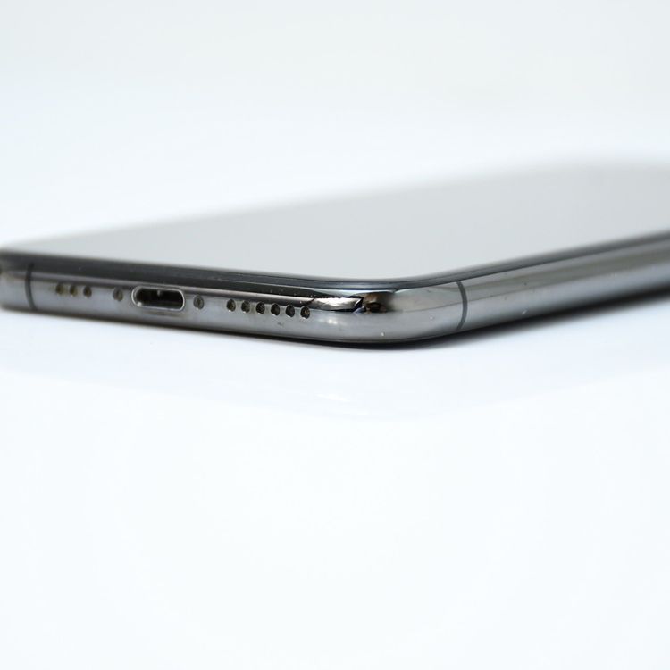 �ڱվ����ʡ������Хåƥ꡼84���SIM�ե꡼ iPhone XS 256GB ���ڡ������쥤