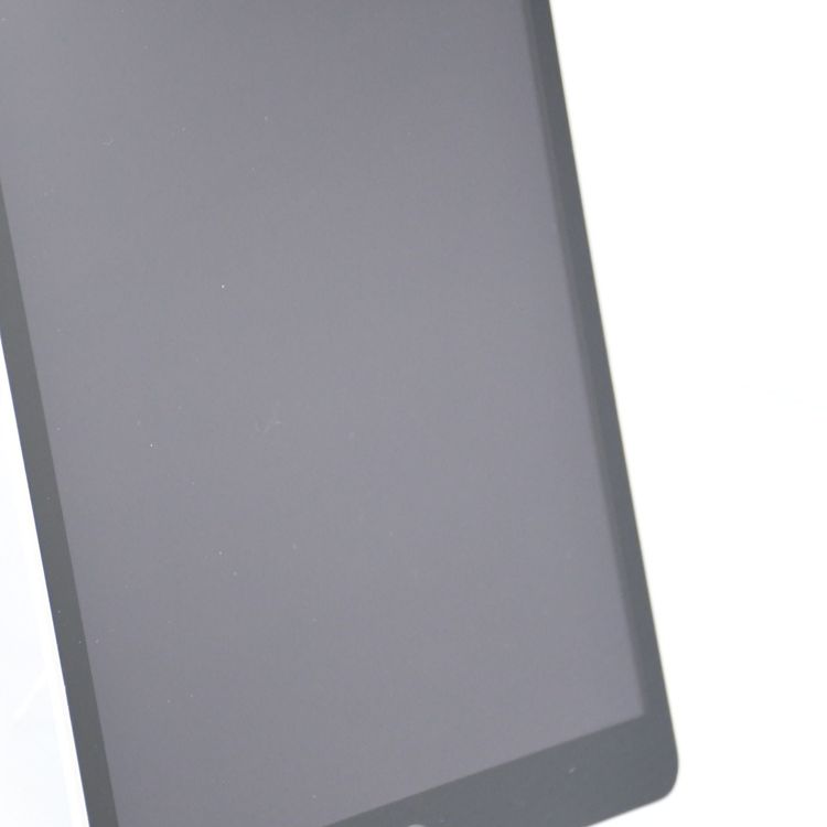 �ڱվ����ʡ�iPad ��9���� Wi-Fi 64GB ����С�