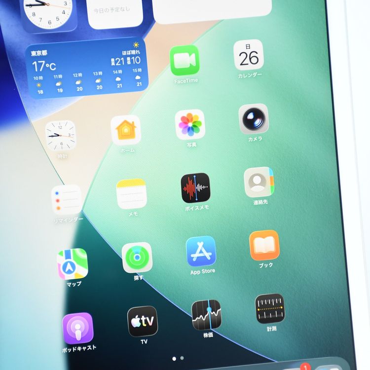 �ڥХåƥ꡼��������84���docomo SIM�ե꡼iPad ��8���� 32GB ����С�