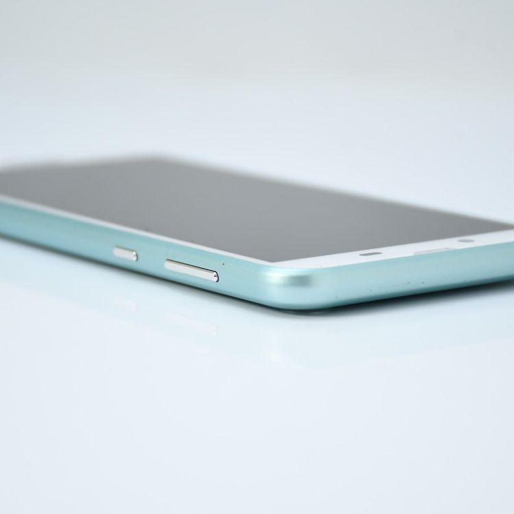 �ڿ���Ʊ�͡�SIM�ե꡼ au SHV43 AQUOS sense2 ���������꡼��