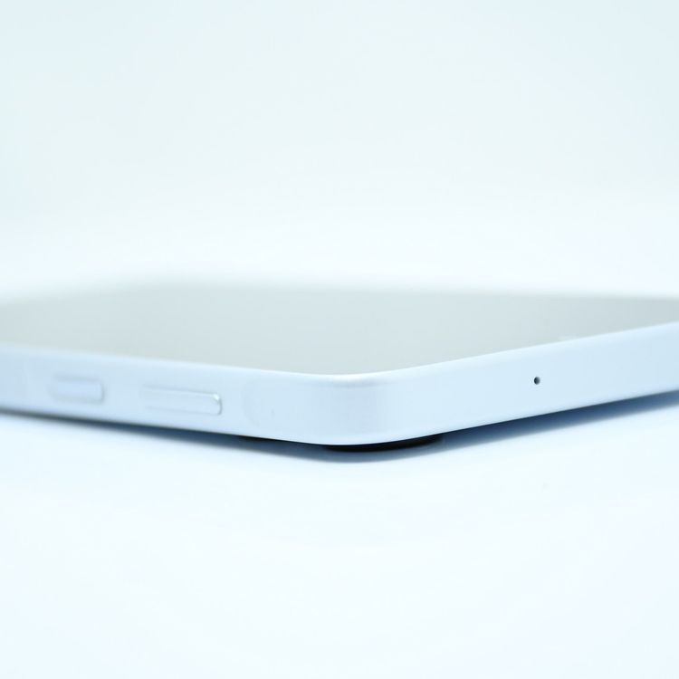 【新品同様】SIMフリーau Galaxy A25 5G SCG33 ライトブルー