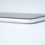 �ڱվ����ʡ�SIM�ե꡼ iPhone SE �裲���� 128GB �ۥ磻��