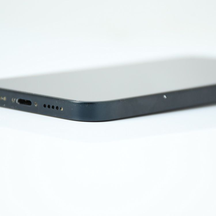 �ڱվ����ʡ�SIM�ե꡼ iPhone13 128GB �ߥåɥʥ���