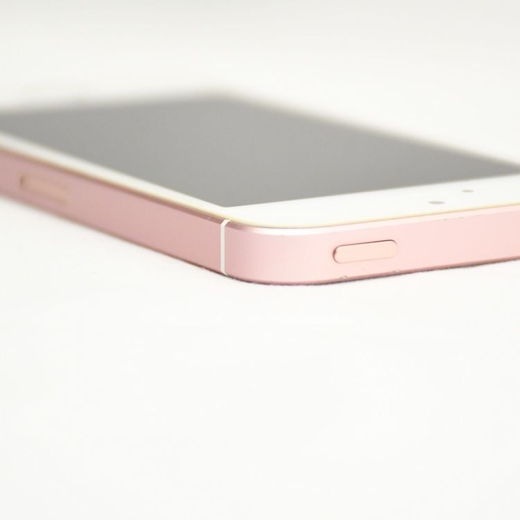 �ڱվ����ʡ�SIM�ե꡼ iPhone SE 32GB �������������