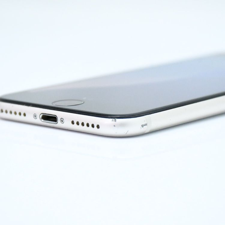 ưġХåƥ꡼100SIMե꡼ iPhone SE 3 64GB