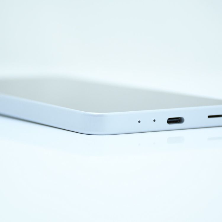 【新品同様】SIMフリーau Galaxy A25 5G SCG33 ライトブルー