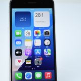 �ڥ�����󥺳�����°�ʴ�����SIM�ե꡼SE ��2���� 128GB �ۥ磻��